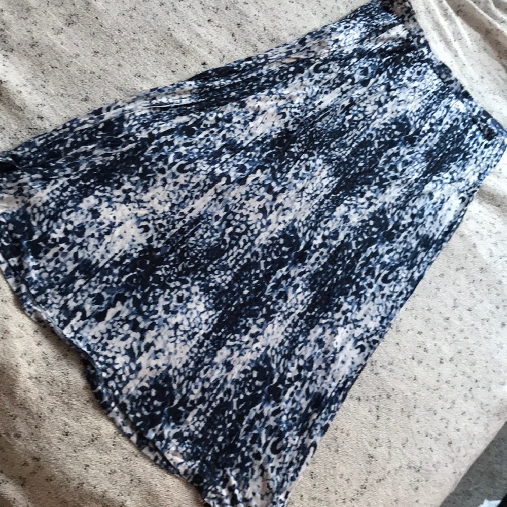 Blue print maxi skirt (POCKETS🙂)